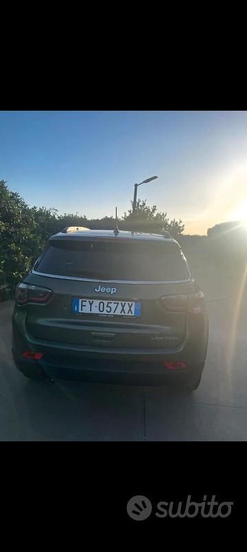 Occasion Jeep Compass 120 ch (88 kW) 2019 Vert SUV