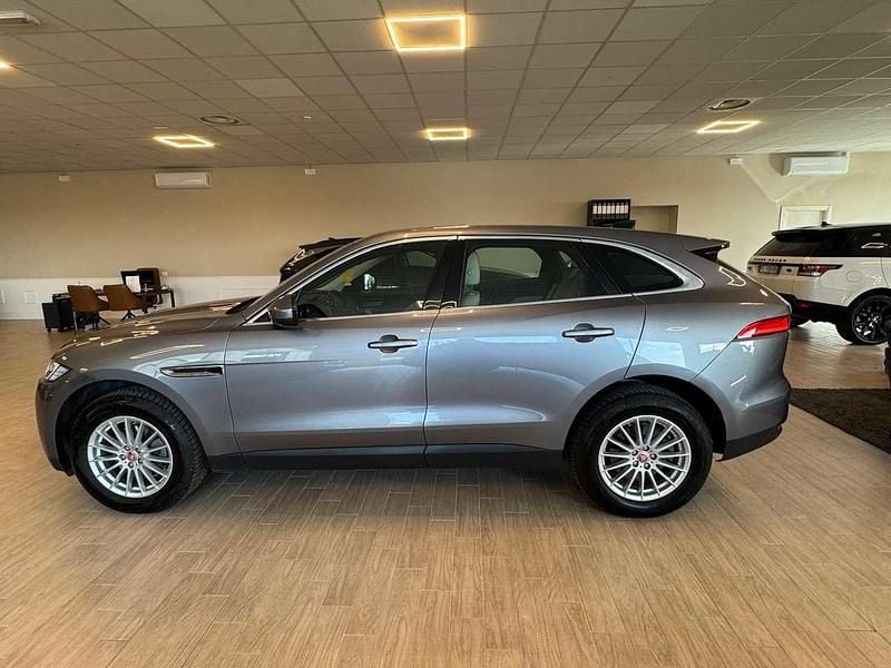 Usata Jaguar F-Pace Chequered Flag 179 CV (131 kW) 2021 Grigio SUV