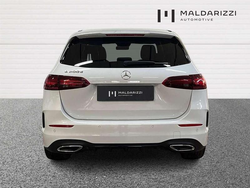 Usata Mercedes B200 Advanced Plus 150 CV (110 kW) 2023 Digital white Monovolume