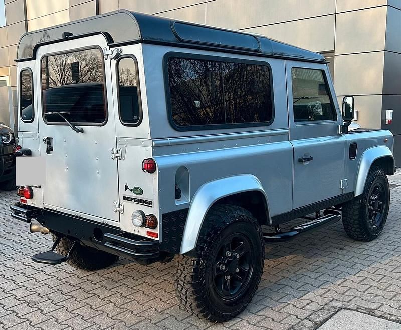 Usata Land Rover Defender S 122 CV (89 kW) 2008 Grigio Station wagon