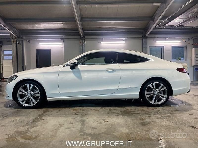 Usata Mercedes C220 170 CV (125 kW) 2016 Bianco Coupé