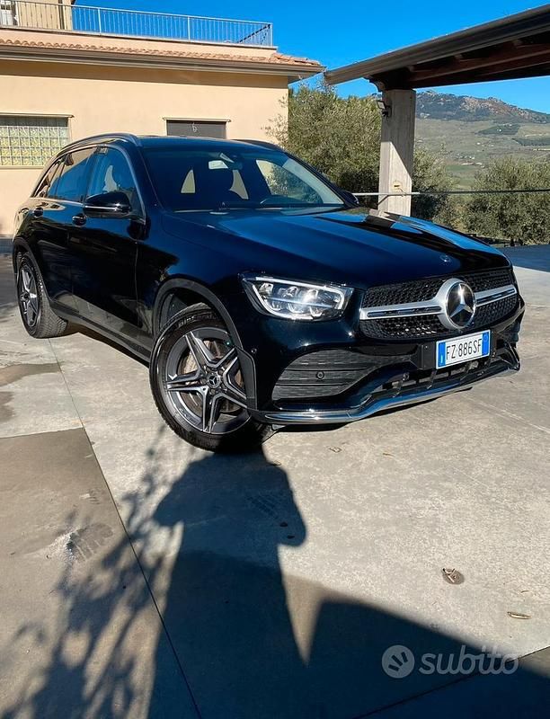 Usata Mercedes GLC200 Premium 163 CV (119 kW) 2019 Nero SUV