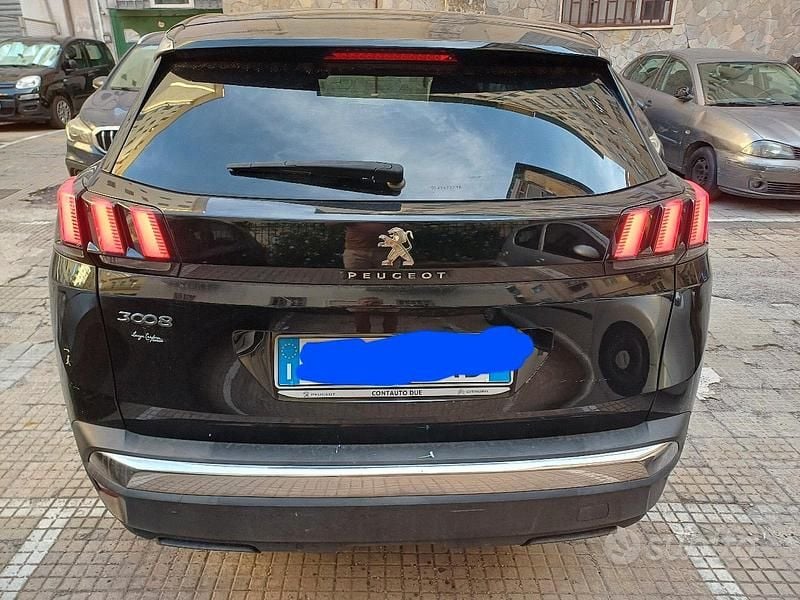 Usata Peugeot 3008 Allure 120 CV (88 kW) 2019 Nero Monovolume