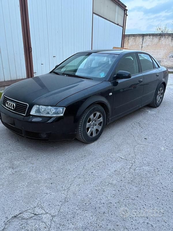 Usata Audi A4 130 CV (95 kW) 2003 Blu Berlina