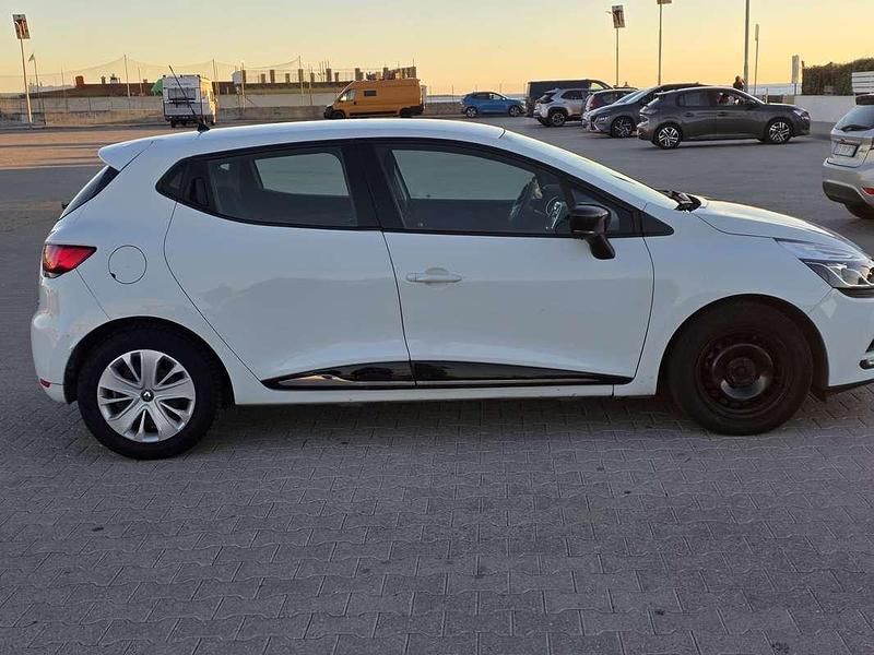Usata Renault Clio IV Business 75 CV (55 kW) 2019 Bianco Berlina