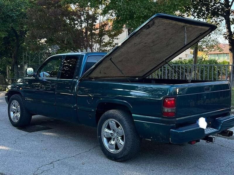 Usata Dodge Ram SE 220 CV (161 kW) 1998 Verde Pick-up