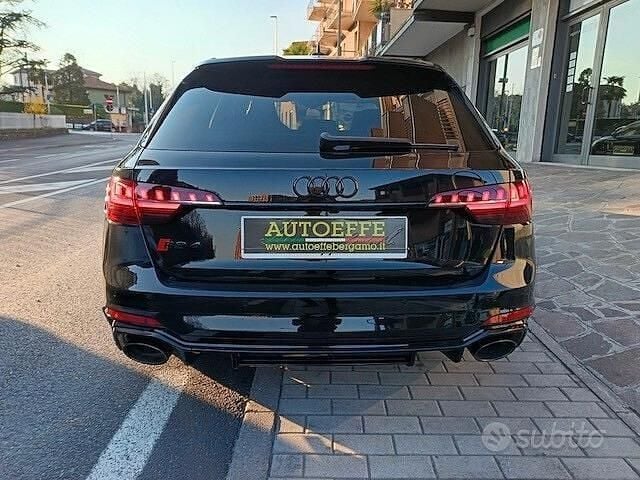 Usata Audi RS4 Ambiente 450 CV (330 kW) 2021 Nero Station wagon