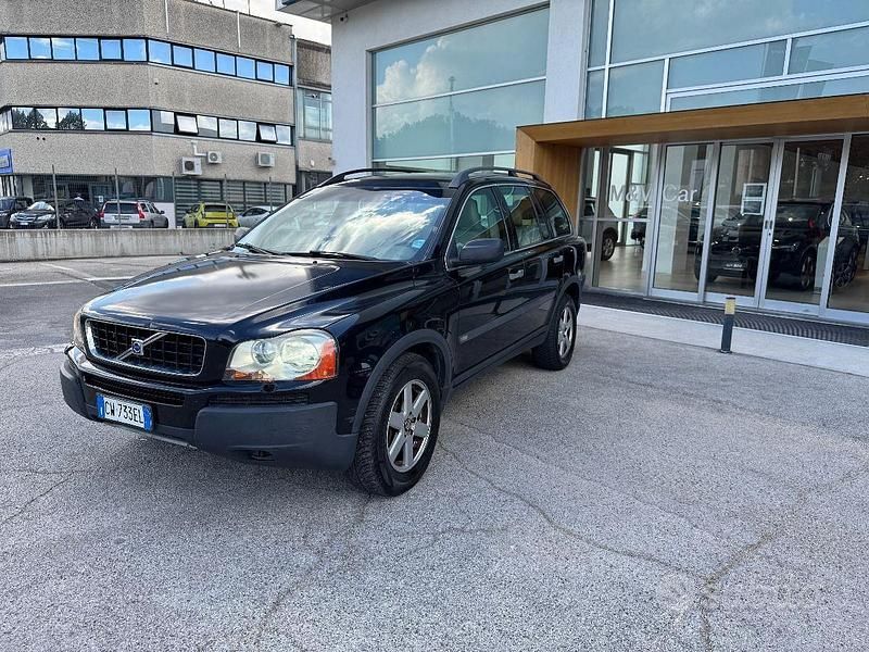 Usata Volvo XC90 Executive 163 CV (119 kW) 2005 Blu/azzurro(met.) SUV
