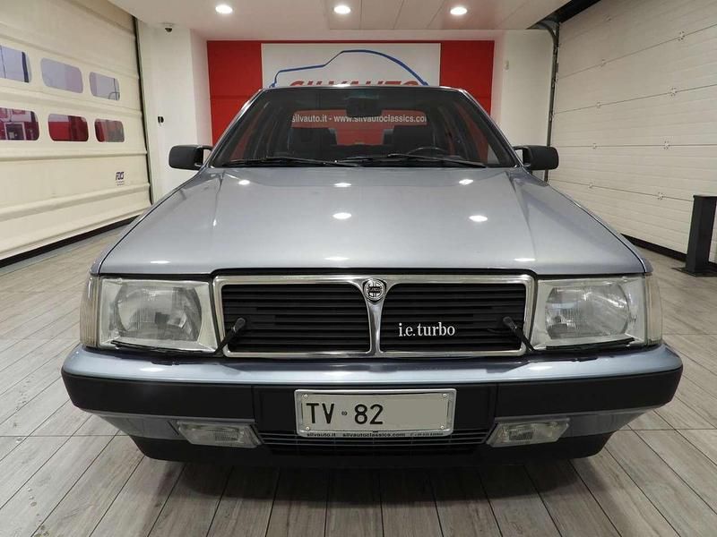 Usata Lancia Thema 166 CV (122 kW) 1989 Azzuro met. 489/f Berlina