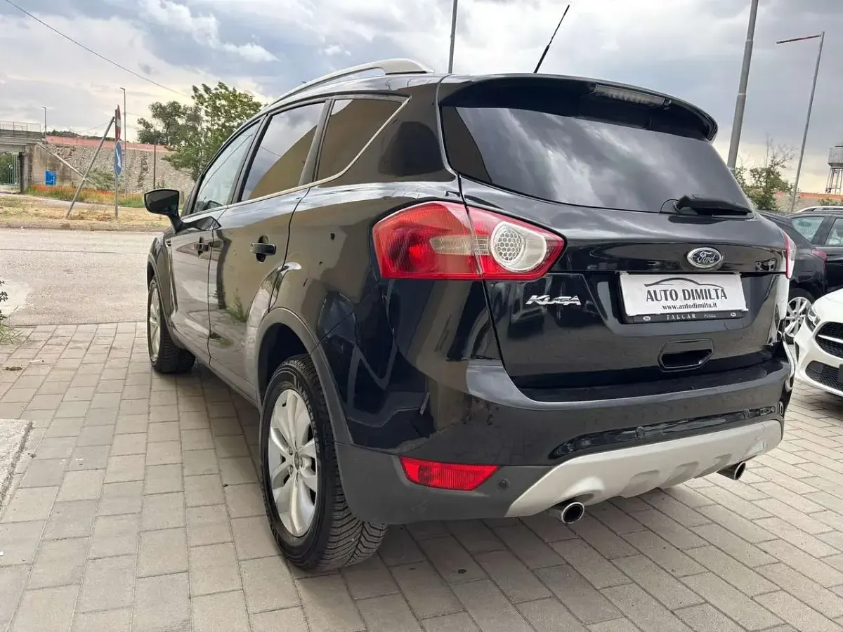 Usata Ford Kuga Titanium 163 CV (119 kW) 2011 Nero SUV