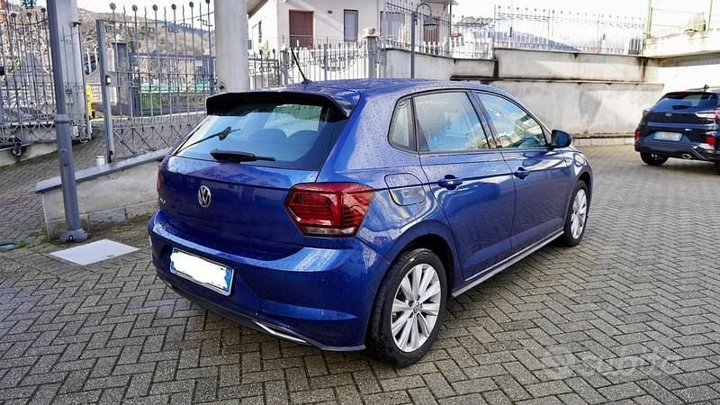 Usata VW Polo Highline 116 CV (85 kW) 2018 Blu Berlina