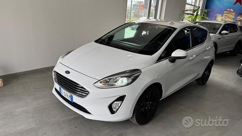 Usata Ford Fiesta Titanium 86 CV (63 kW) 2020 Bianco Utilitaria
