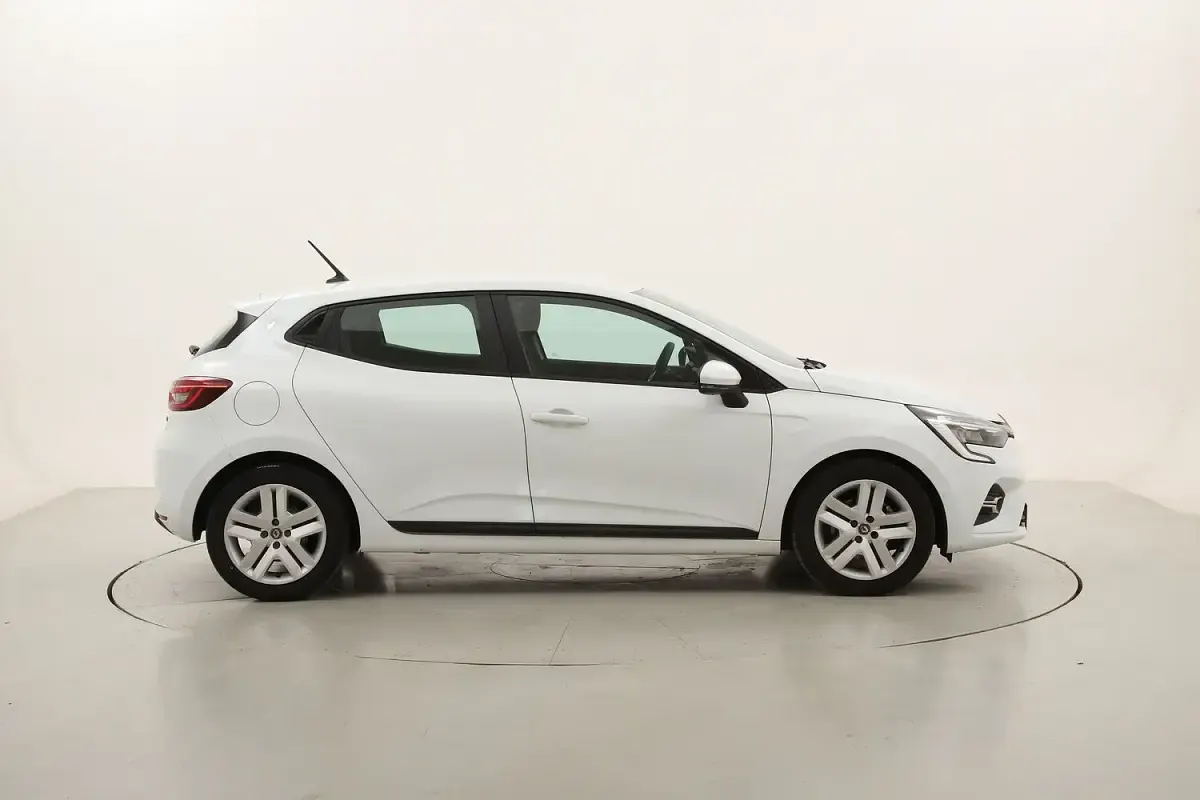 Usata Renault Clio Business 140 CV (102 kW) 2021 Utilitaria