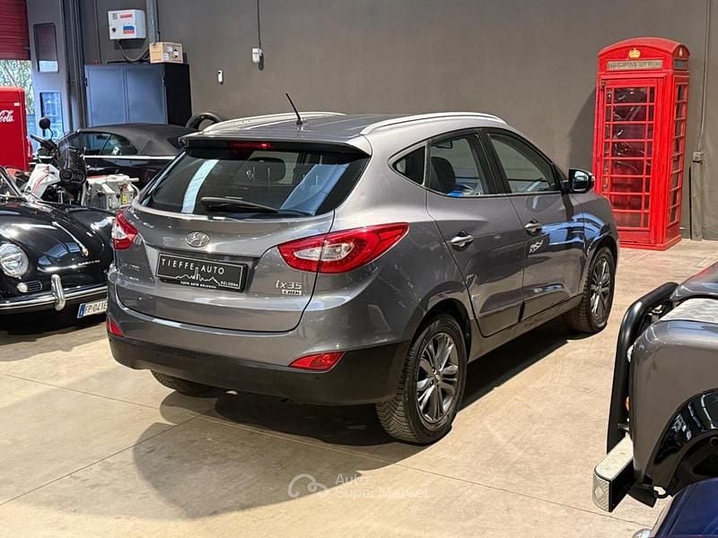 Usata Hyundai ix35 Comfort 116 CV (85 kW) 2015 Grigio scuro metallizzato SUV