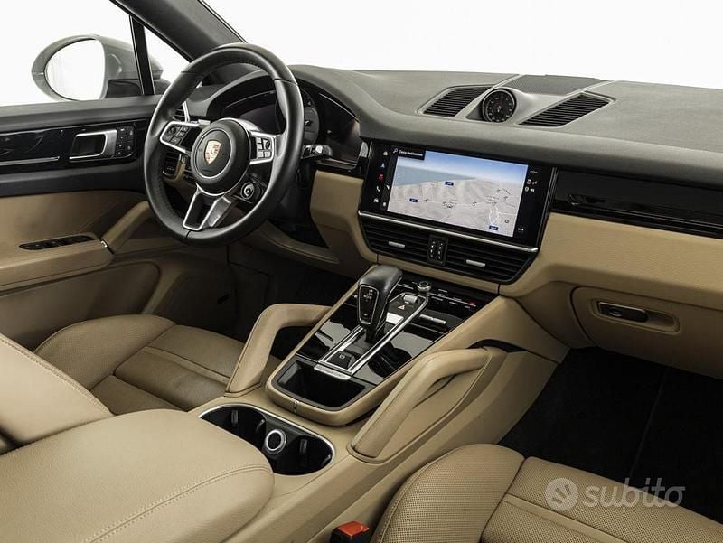 Usata Porsche Cayenne 340 CV (250 kW) 2021 Bianco SUV