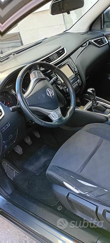 Usata Nissan Qashqai 2015 Grigio SUV
