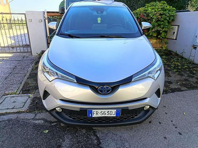 Grigio Usata 2018 Toyota C-HR Trend SUV | 13.700 € (Ottimo prezzo) - Immagine 1/4