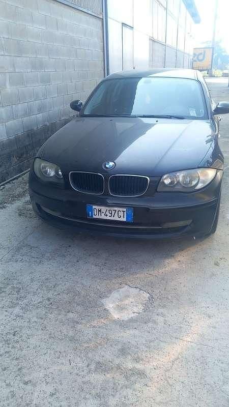 Usata BMW 118 122 CV (89 kW) 2007 Utilitaria