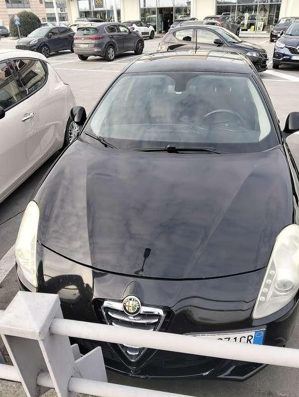 Usata Alfa Romeo Giulietta 105 CV (77 kW) 2013 Utilitaria