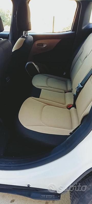 Usata 2016 Jeep Renegade SUV | 10.000 € - Immagine 1/4