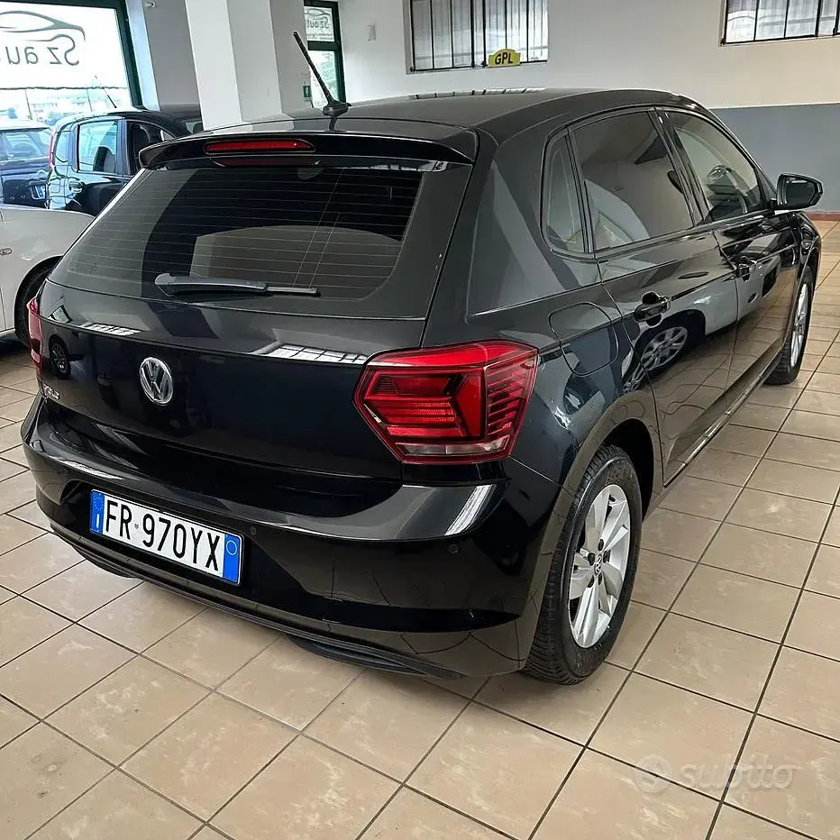 Usata VW Polo Highline 95 CV (69 kW) 2018 Nero Utilitaria