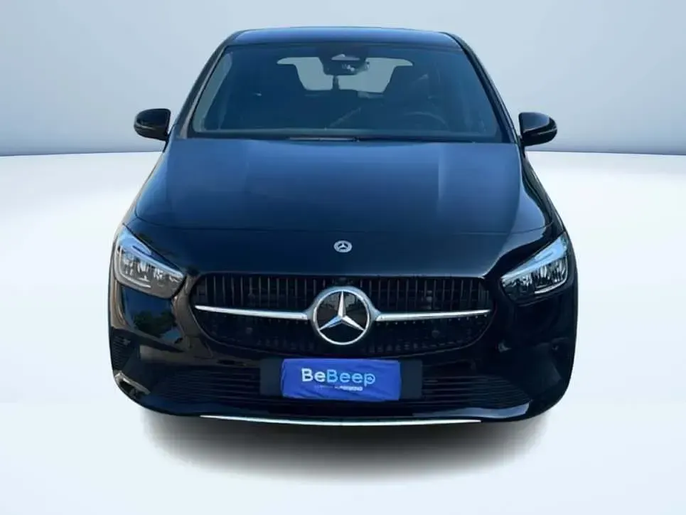 Usata Mercedes B180 Advanced 116 CV (85 kW) 2025 Nero Utilitaria