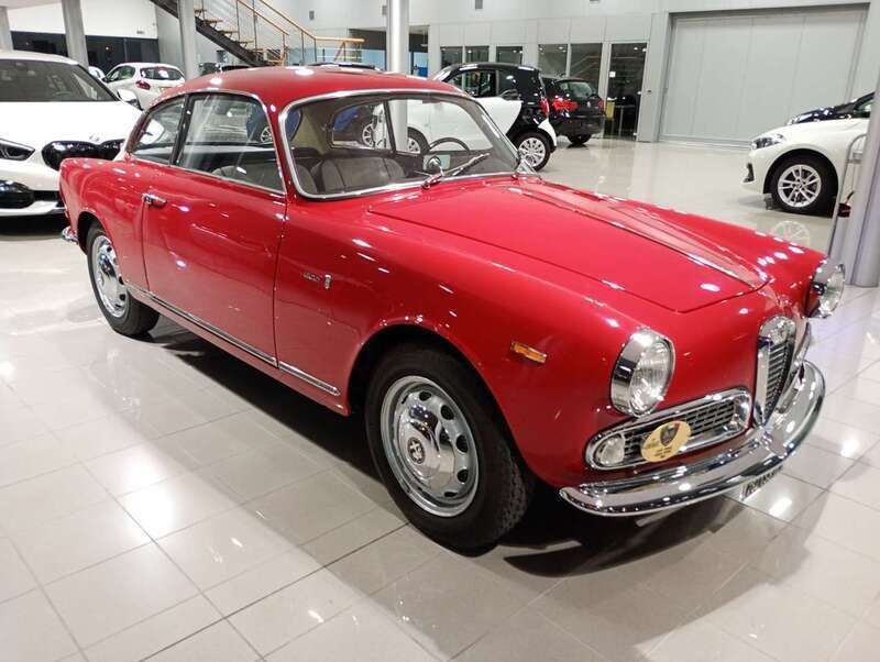 Usata Alfa Romeo Giulietta Sprint 91 CV (66 kW) 1963 Rosso Utilitaria