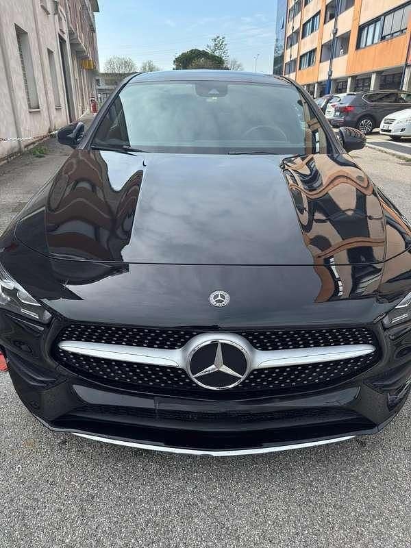 Usata Mercedes CLA200 Shooting Brake AMG line 150 CV (110 kW) 2020 Nero Station wagon