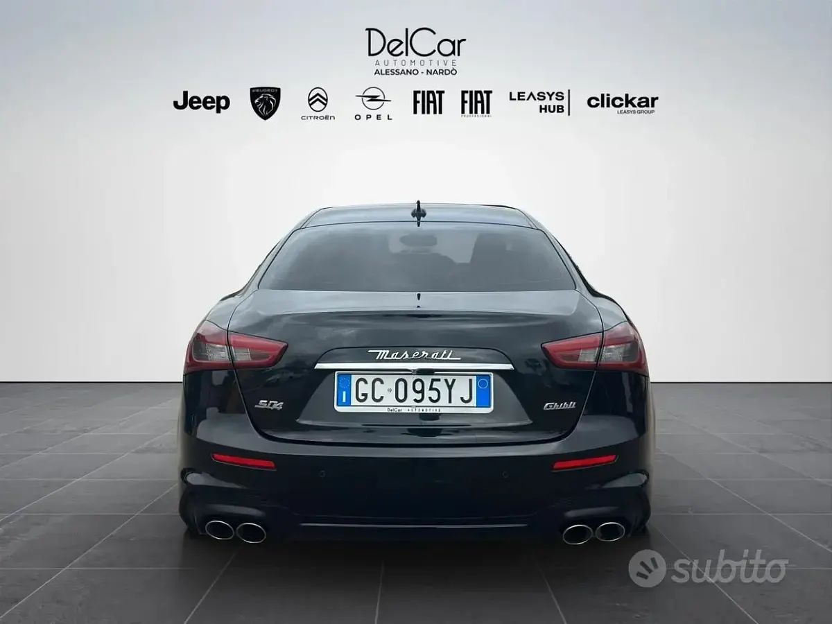 Begagnad Maserati Ghibli 430 HK (316 kW) 2020 Svart Sedan