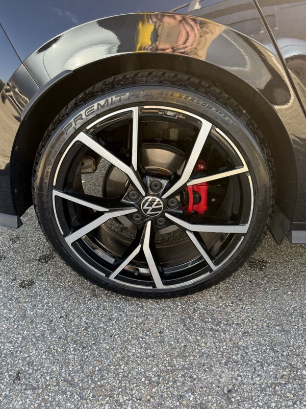 Usata VW Golf VIII GTD 200 CV (147 kW) 2024 Nero Utilitaria