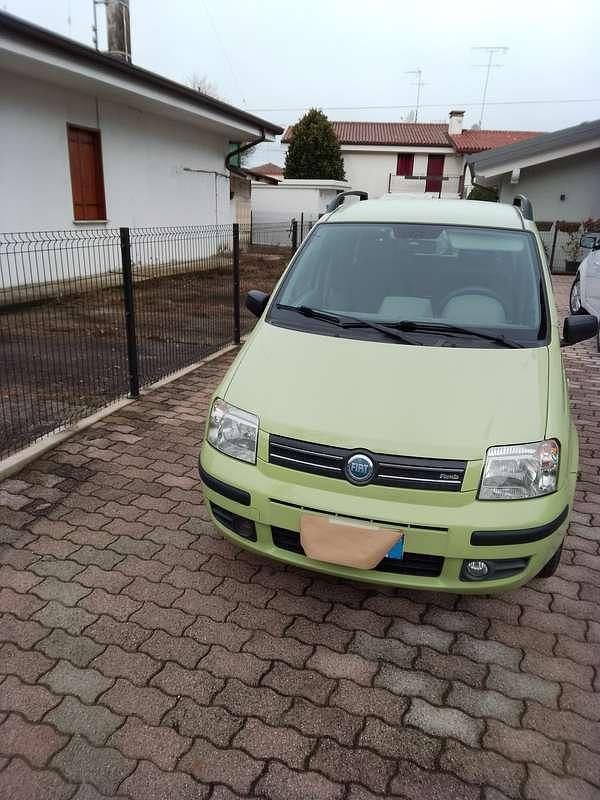 Usata Fiat Panda Dynamic 60 CV (44 kW) 2005 Verde Utilitaria