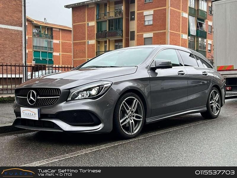 Grigio Usata 2019 Mercedes CLA200 Premium Station wagon | 17.500 € (Ottimo prezzo) - Immagine 1/4