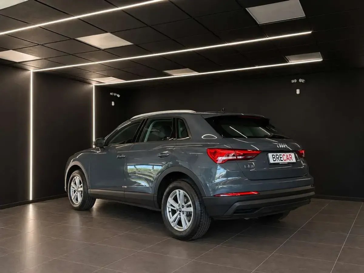 Usata Audi Q3 Ambiente 150 CV (110 kW) 2022 Grigio SUV