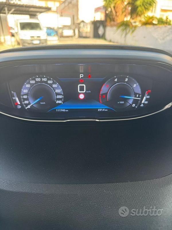 Usata Peugeot 3008 2019 Blu SUV