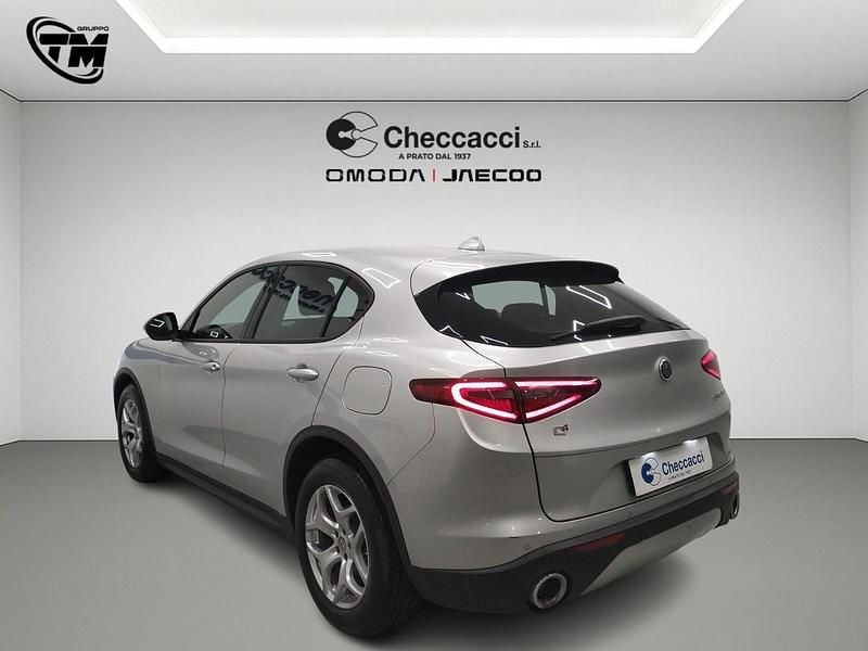 Usata Alfa Romeo Stelvio Business 190 CV (139 kW) 2021 Argento SUV