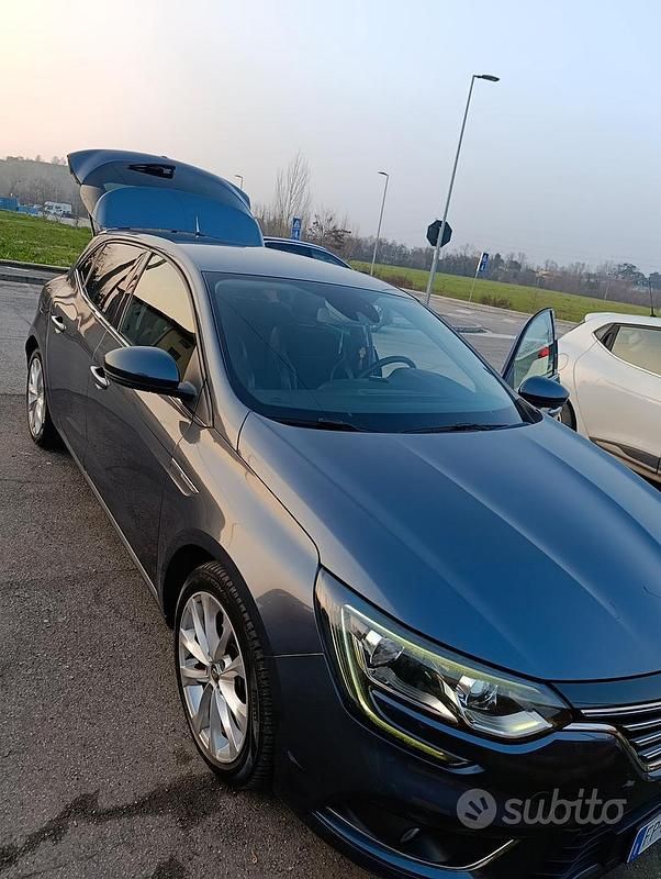 Usata Renault Mégane IV 110 CV (80 kW) 2018 Grigio Berlina