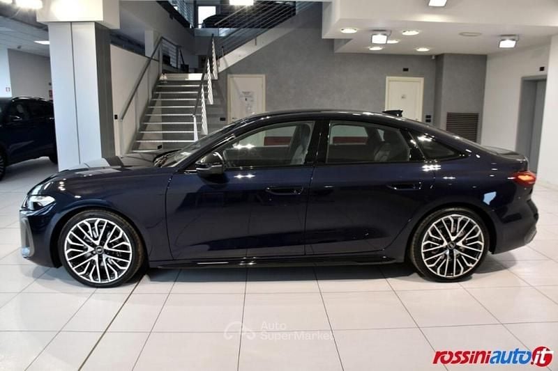 Usata Audi A5 S-Line 204 CV (150 kW) 2024 Blu Berlina