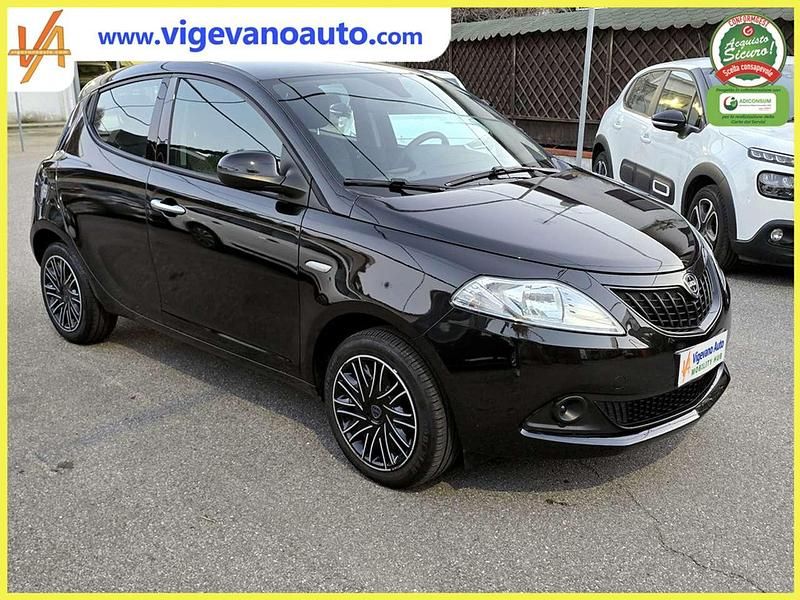 Usata Lancia 2000 69 CV (50 kW) 2023 Nero Berlina