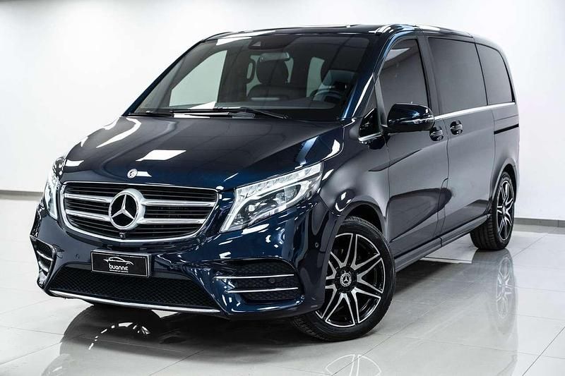 Usata Mercedes V250 Premium Plus 190 CV (139 kW) 2019 Blu cosmo perlato metallizzato Monovolume