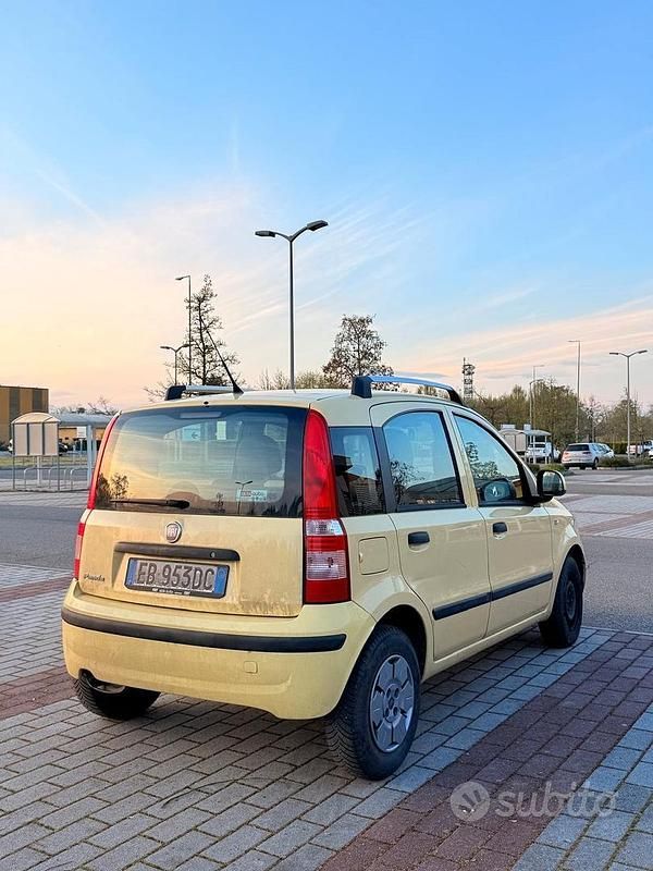 Usata Fiat Panda Dynamic 64 CV (47 kW) 2010 Giallo Utilitaria