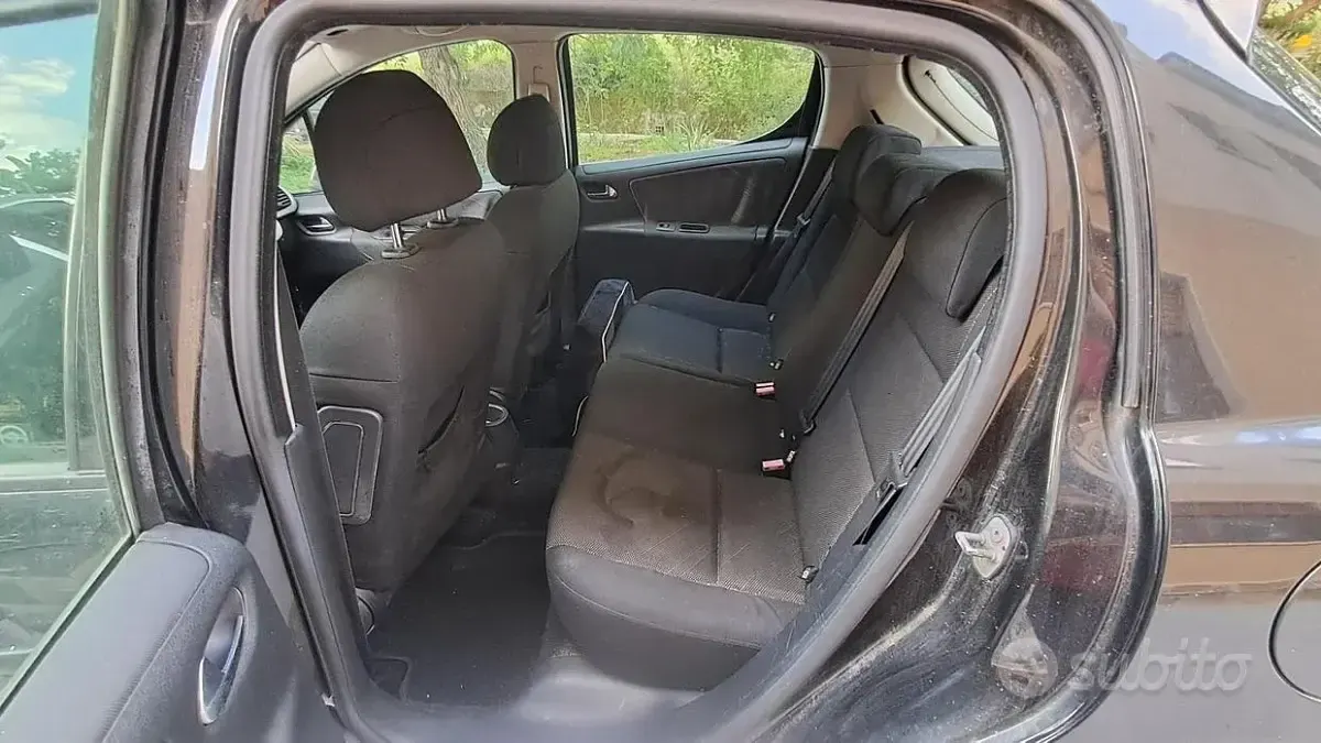 Usata Peugeot 207 90 CV (66 kW) 2006 Berlina