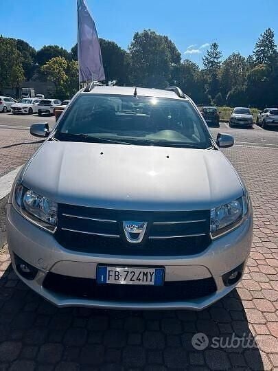 Usata Dacia Logan MCV Lauréate 90 CV (66 kW) 2016 Argento Station wagon