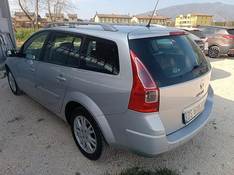 Usata Renault Mégane GrandTour 106 CV (77 kW) 2008 Argento Station wagon