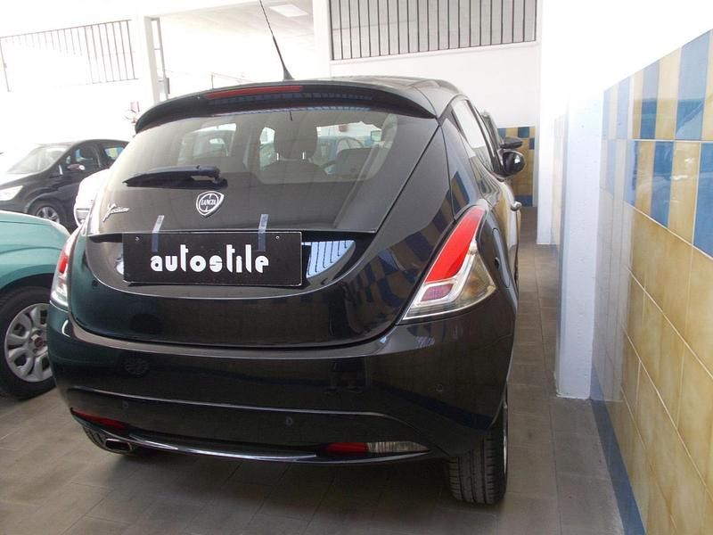 Usata Lancia Ypsilon S 95 CV (69 kW) 2018 Nero Utilitaria