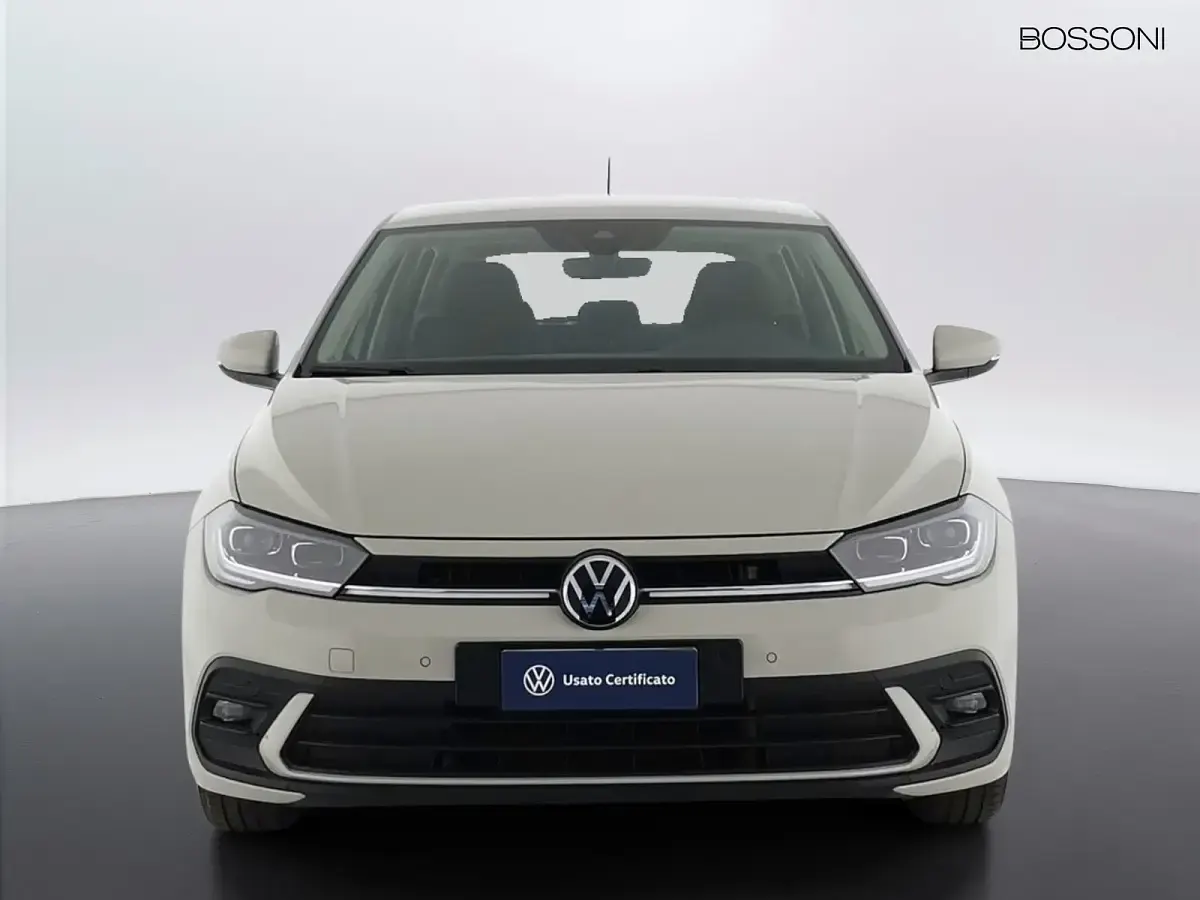 Usata VW Polo Life 95 CV (69 kW) 2024 Grigio Utilitaria