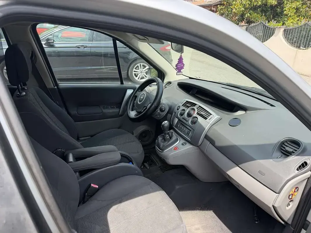 Usata Renault Scenic E-Tech 110 CV (80 kW) 2008 Monovolume