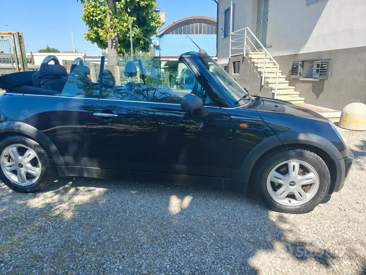 Usata Mini Cooper 116 CV (85 kW) 2006 Nero Utilitaria