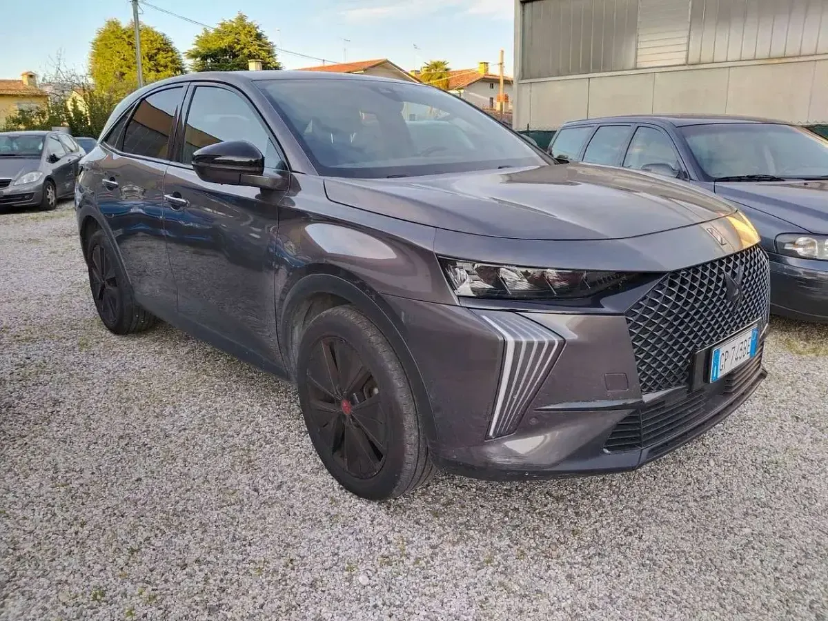Usata DS Automobiles DS7 Crossback Performance 131 CV (96 kW) 2023 Grigio SUV