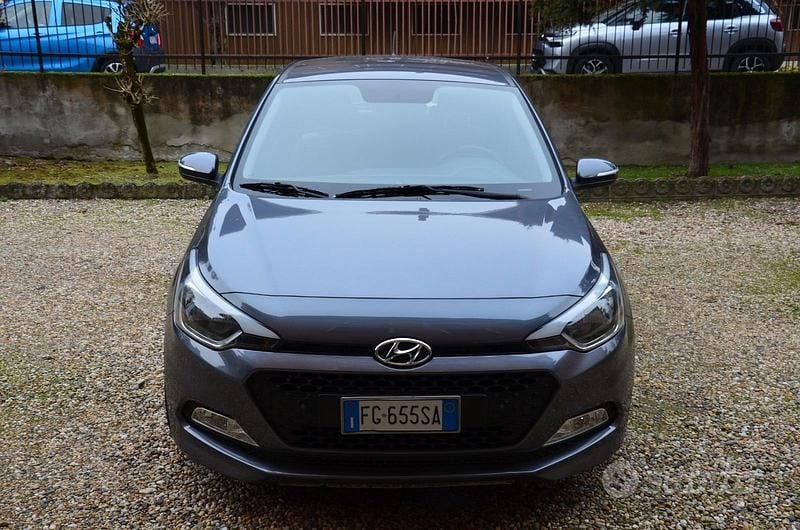 Usata Hyundai i20 Classic 2017 Grigio Utilitaria