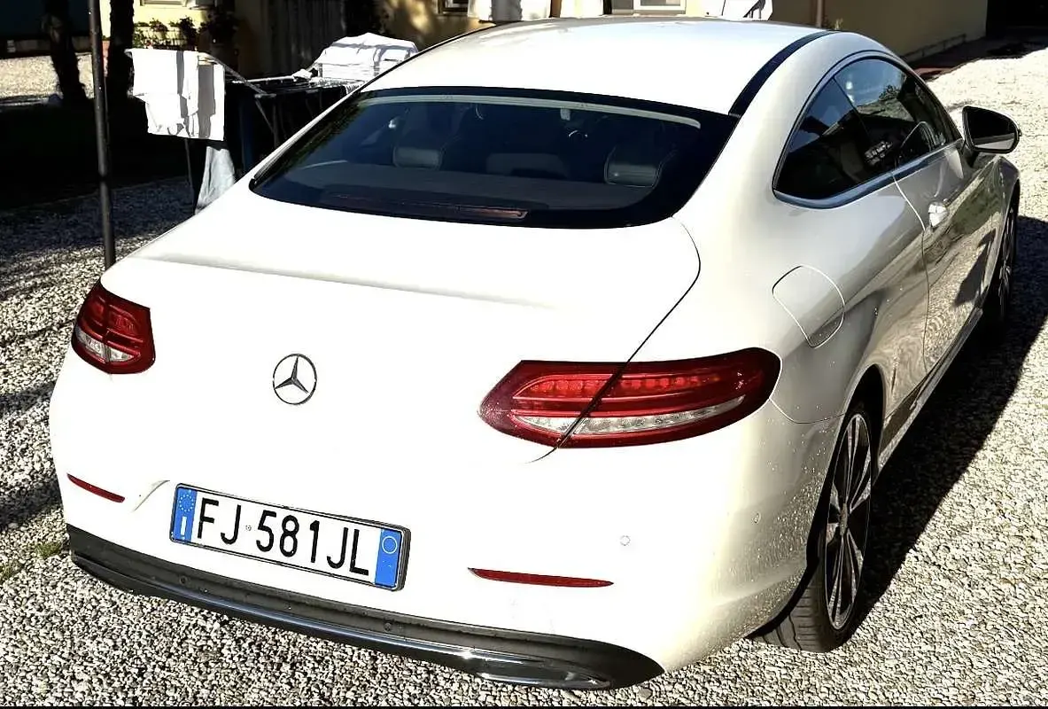 Usata Mercedes C220 Executive 170 CV (125 kW) 2017 Coupé